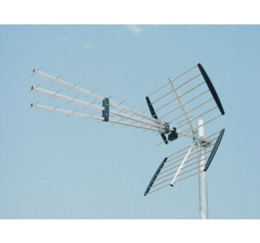 Skaitmeninė DVB-T antena ISKRA P-47 N TRIPLEX  - 